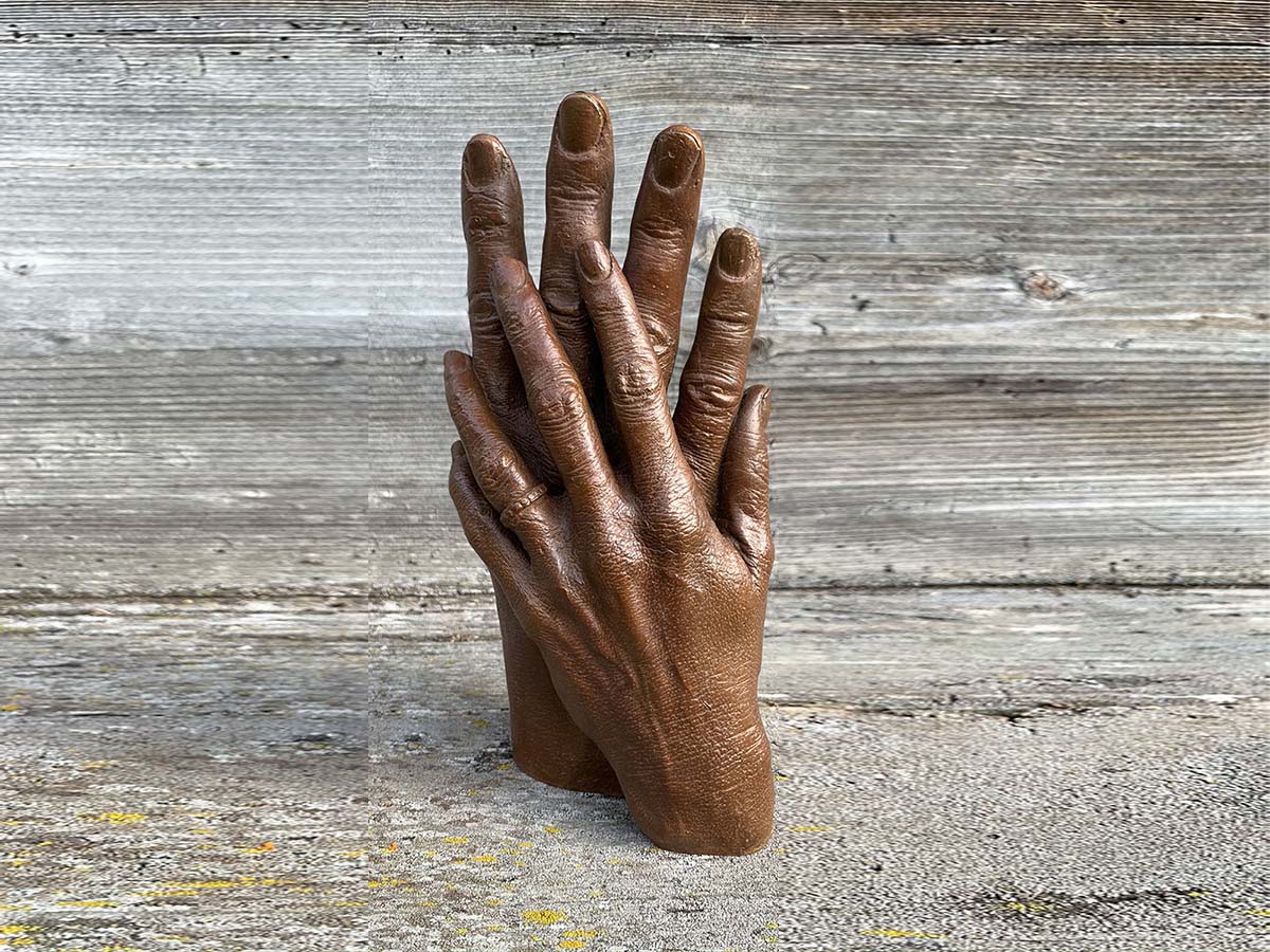 Sculpture mains à Megève - Véronique Olivier